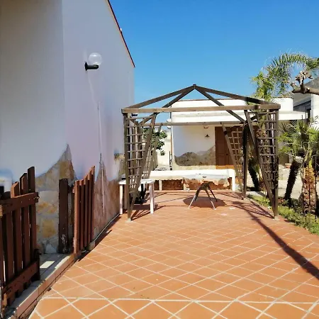 Alma House Posto Rosso Torre San Giovanni Ugento